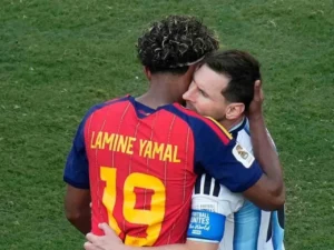 spanyol-juara-piala-dunia-2026-yamal-hibur-messi